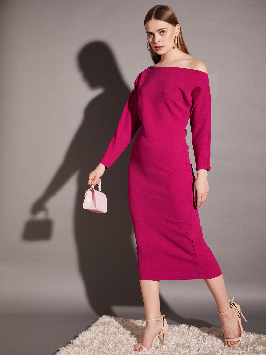 Drop shoulder fitted midi dress in Pink Color