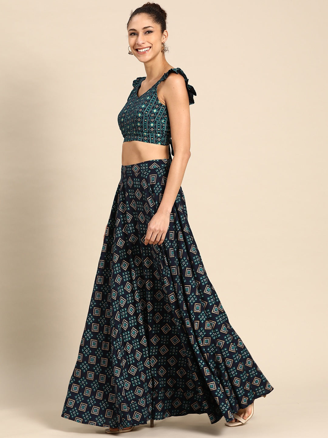 Flared Skirt with Crop Top in Navy